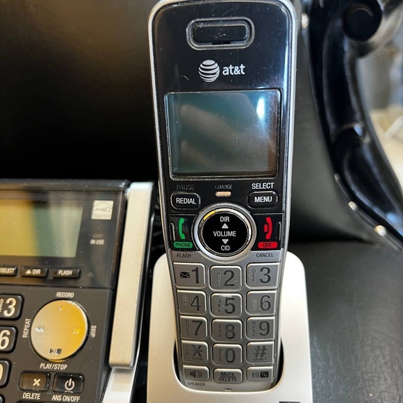 AT&T CL83464 DECT 6.0 Cordless Call ID Announce Phone System w/ 3 Handsets - Picture 4 of 15